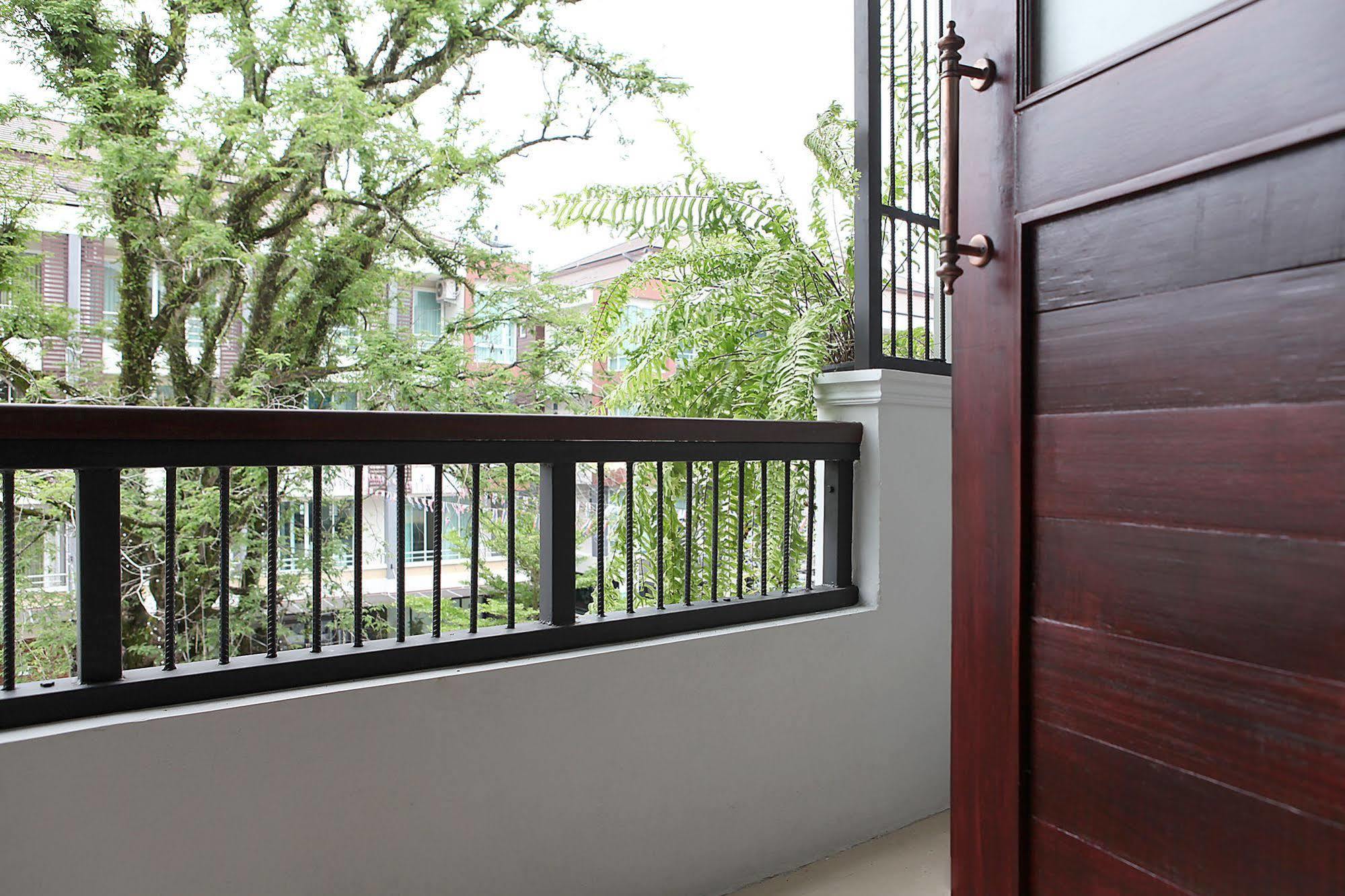 Hogwortz Hostel Krabi town Exterior foto